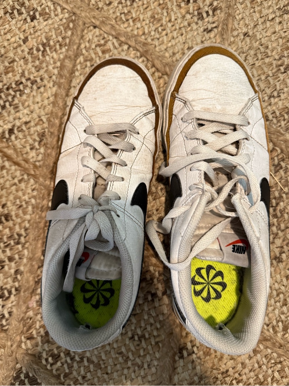 Nike White and Black Low-Top Sneakers